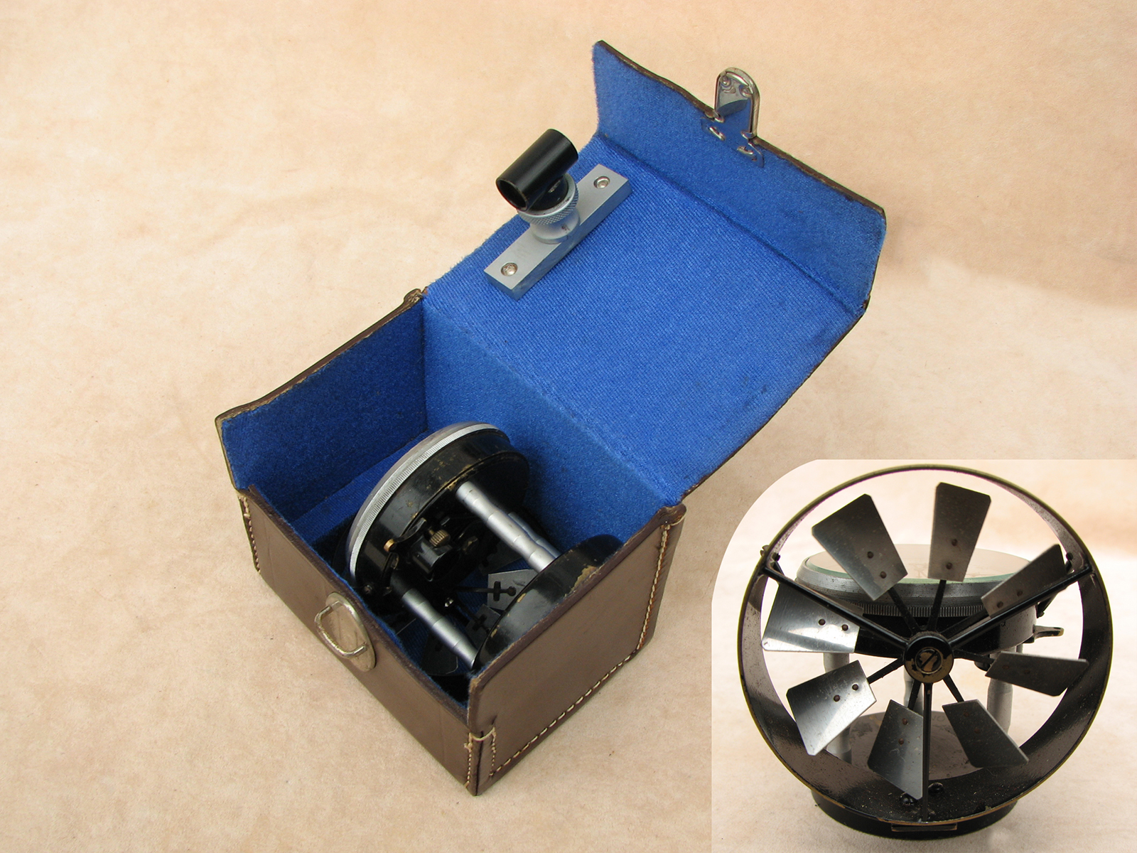 Vintage Negretti & Zambra medium speed Air meter in fitted leather case